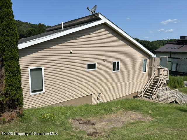 Building Photo - 126 Evergreen Ln