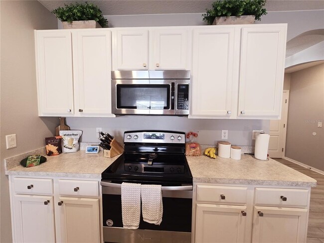 Building Photo - 3180 Royal Tern Dr