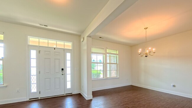 Building Photo - Beautiful Home in Mebane