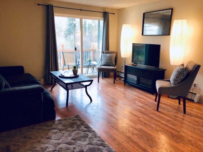 Building Photo - 342 E Dowling Rd