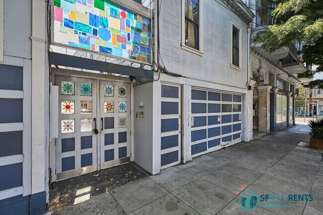 Building Photo - Intimate Super-Lux Home in Zen Garden Sett...