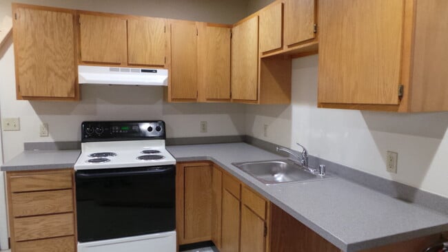 Building Photo - 158 S Cottage St