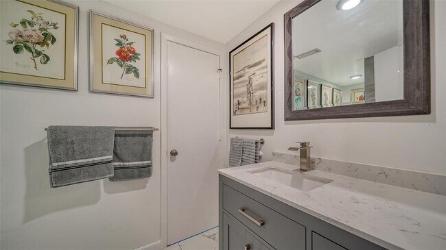 Building Photo - 641 Coral Dr