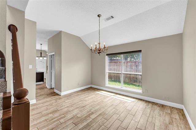 Building Photo - 900 Doral Cir