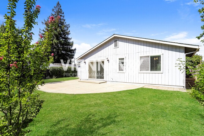 Building Photo - 8570 Biruta Ave