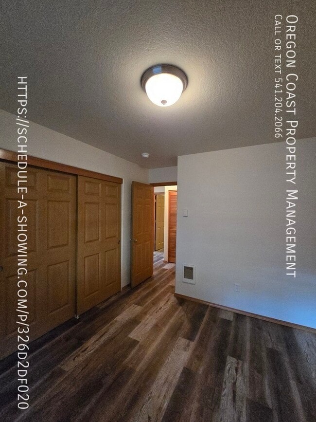 Building Photo - 135 S Quadrant St