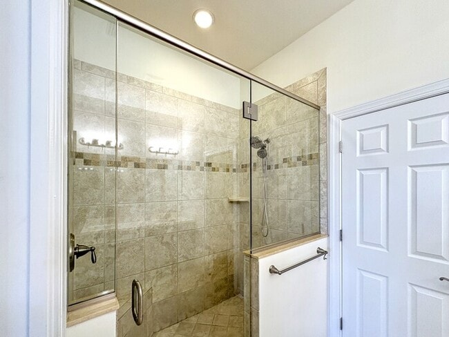 Building Photo - 5808 Yeats Manor Dr