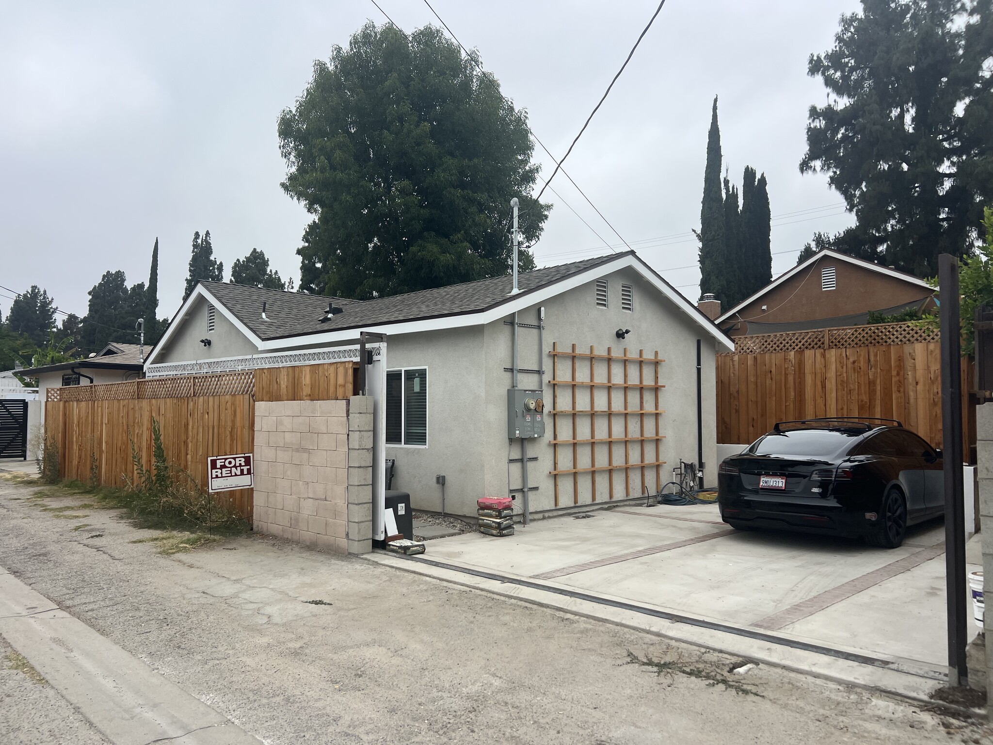 Building Photo - 17044 San Fernando Mission Blvd