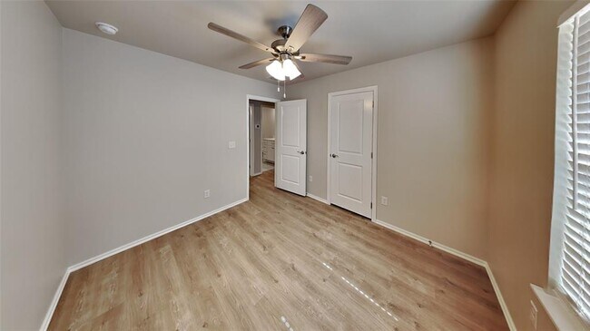 Building Photo - 9105 NW 127th St