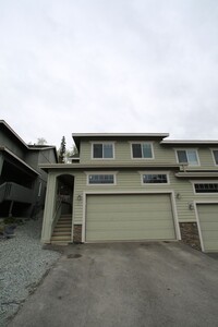 Building Photo - 4 Bedroom Eagle River Home!