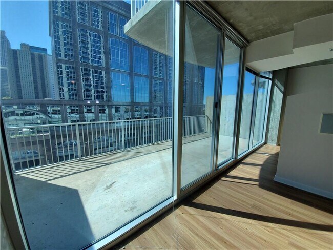 Building Photo - 400 W Peachtree St NW