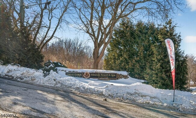 Building Photo - 7 Arapahoe Dr