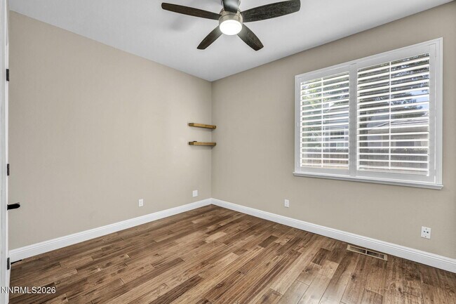 Building Photo - 6490 Brookview Cir