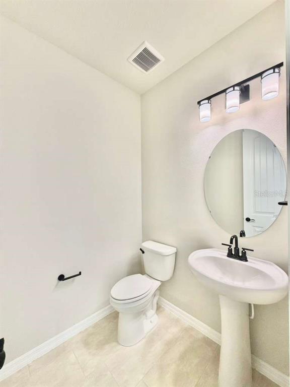 Building Photo - 233 Woodfall Ln