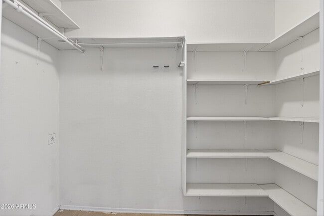 Building Photo - 1476 E Avenida Grande