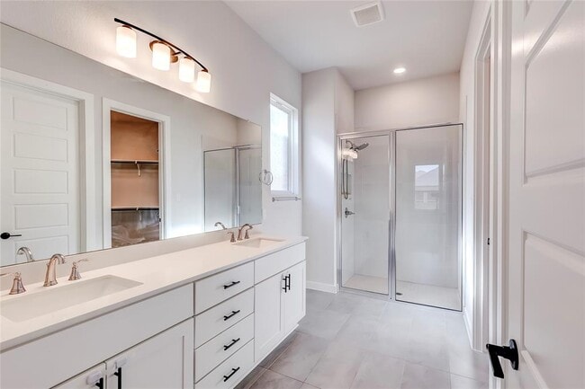 Building Photo - 129 Cotton Tree Ter