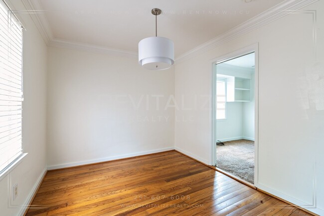 Building Photo - Beautiful 2 Bedroom/1 Bathroom in Springhi...