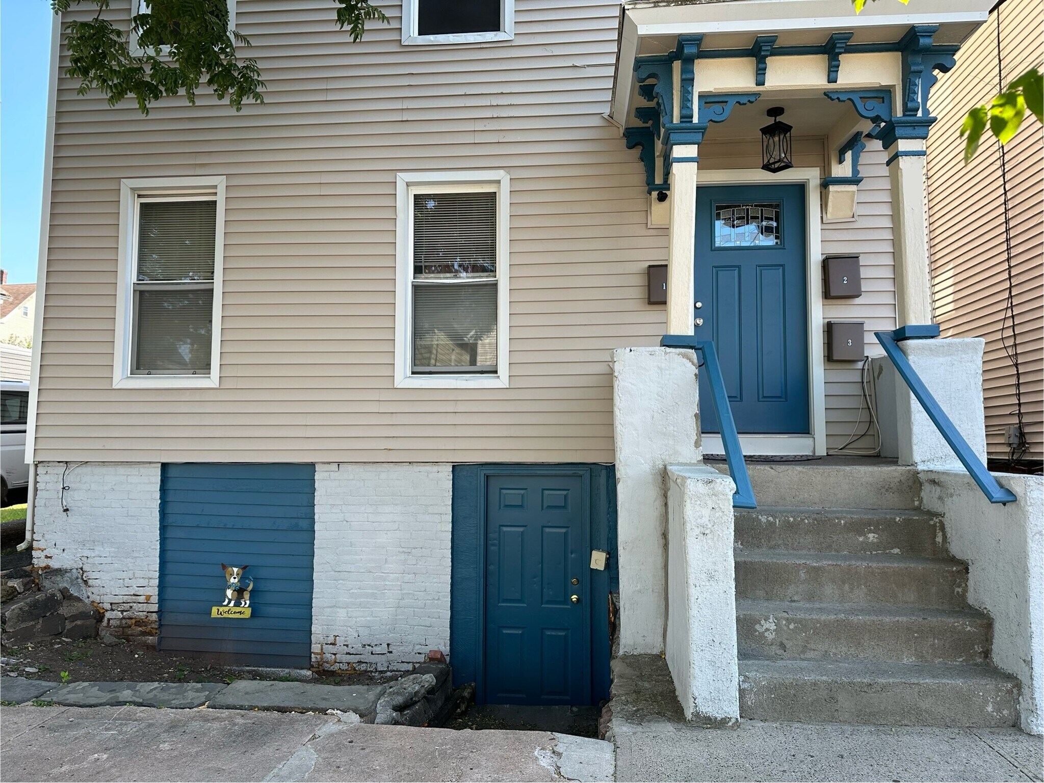 Building Photo - 89 Haven St