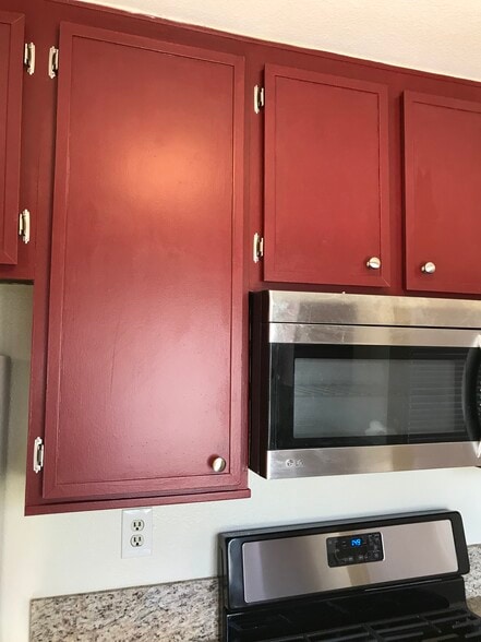 Building Photo - 10910 Summerdale Way