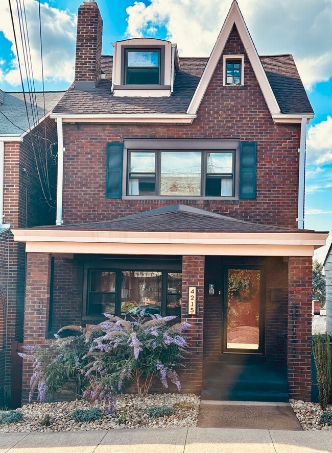 Building Photo - 4215 Bruce St