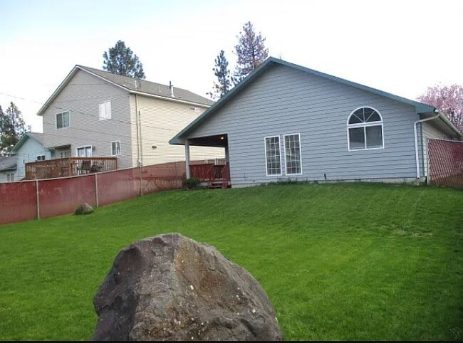 Building Photo - 4007 E 34th Ave