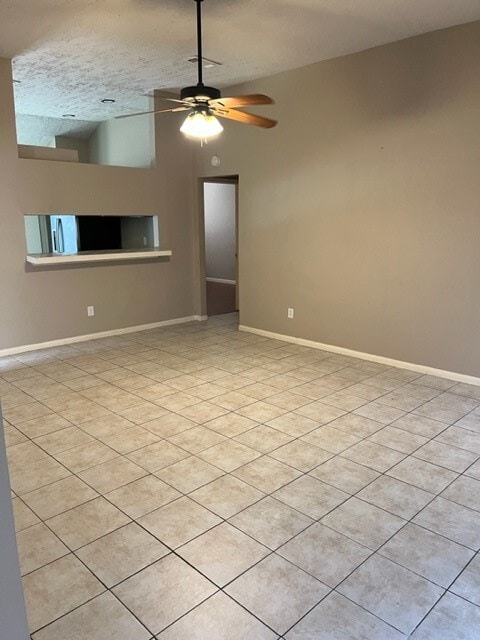 Building Photo - 20223 Apache Gardens Ln