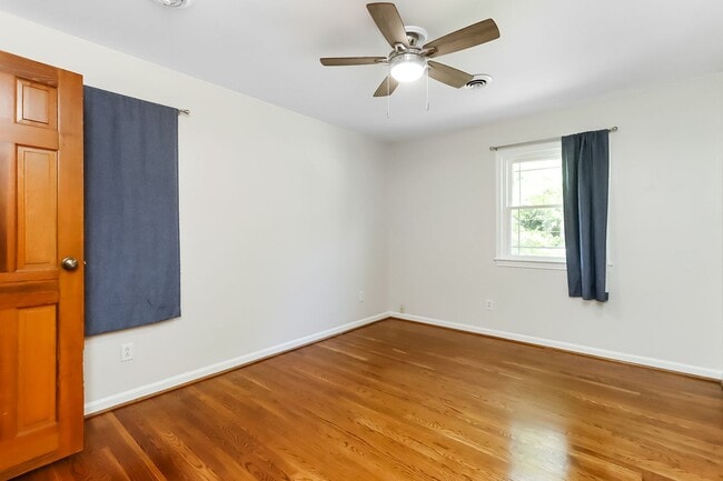 Building Photo - 120 Kohler Crescent