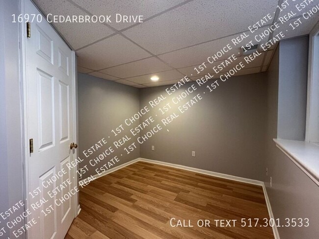 Building Photo - 16970 Cedarbrook Dr