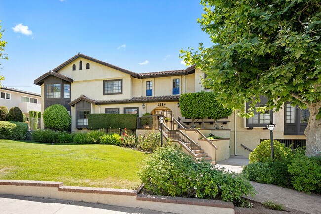 Building Photo - 3924 Park Pl