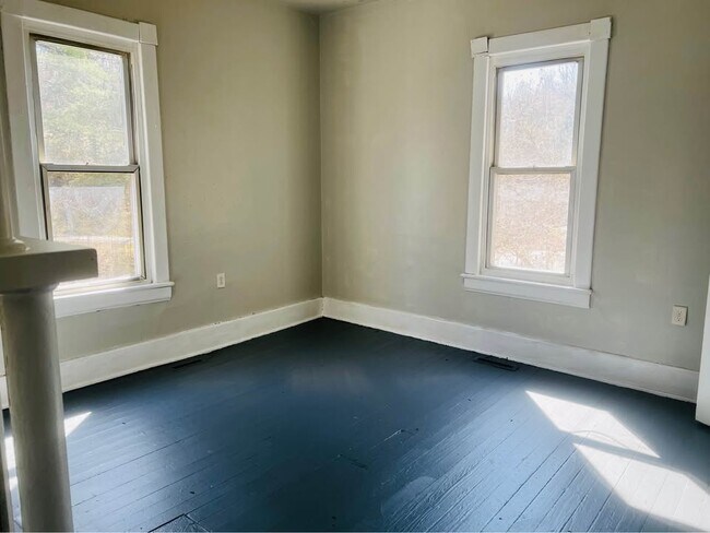 Building Photo - 908 Cleveland Ave