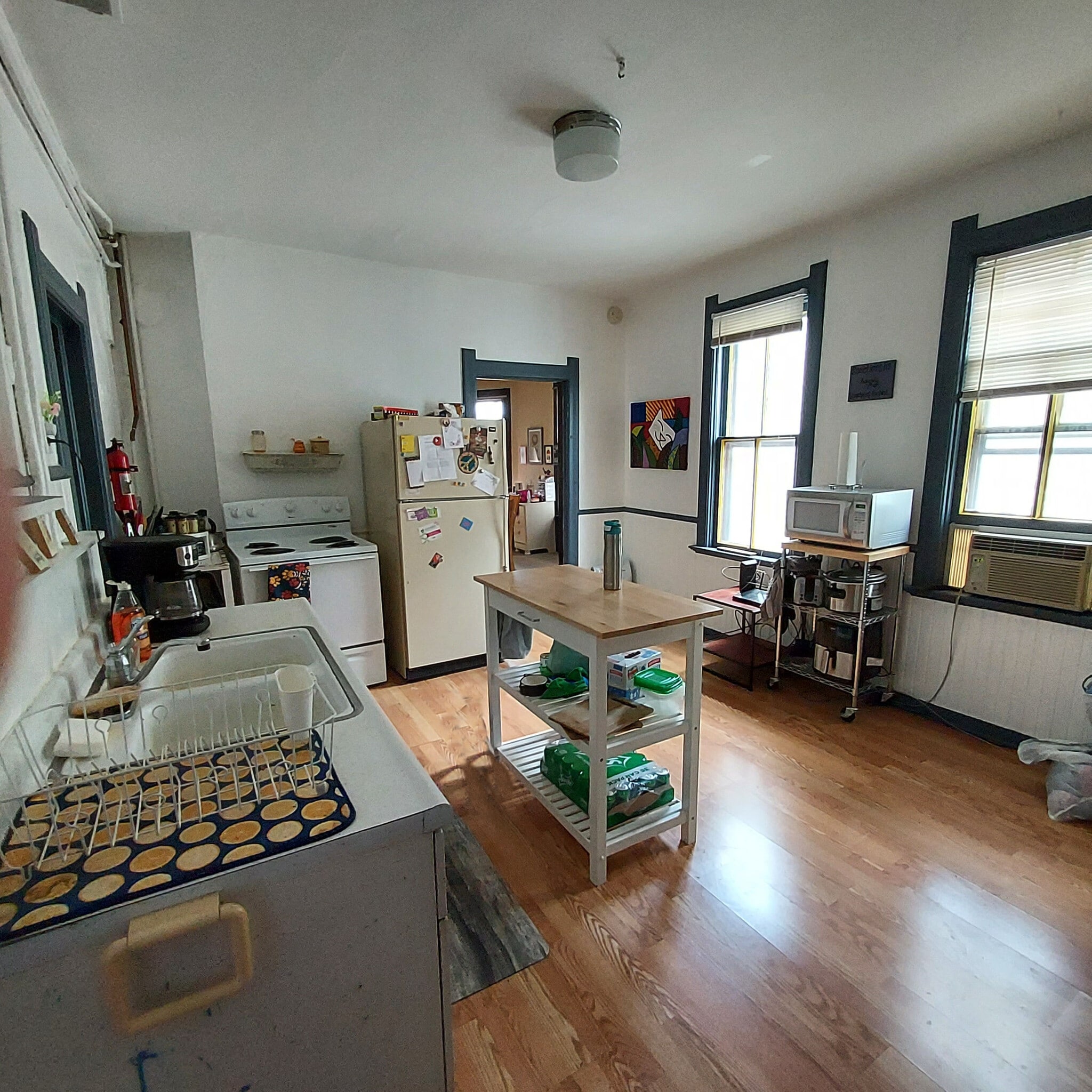 Kitchen - 2463 N Oakland Ave