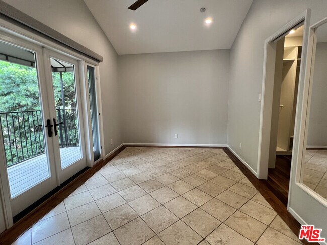 Building Photo - 390 N Baldwin Ave