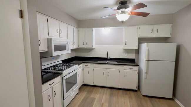 Building Photo - 3111 Jacqueline Dr