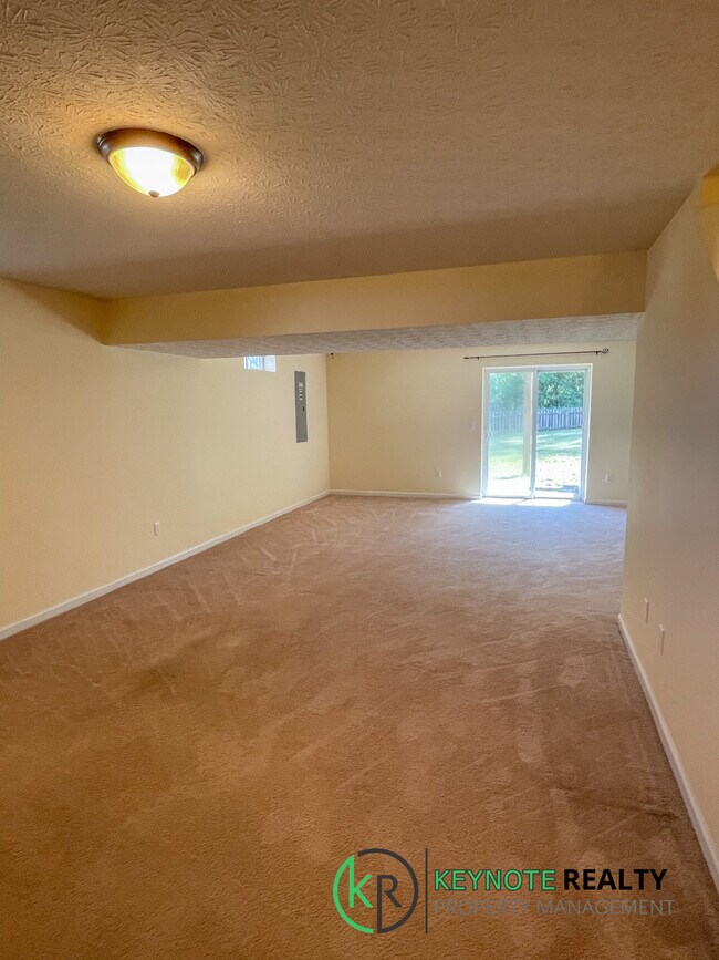 Building Photo - 7691 Harwood Ct