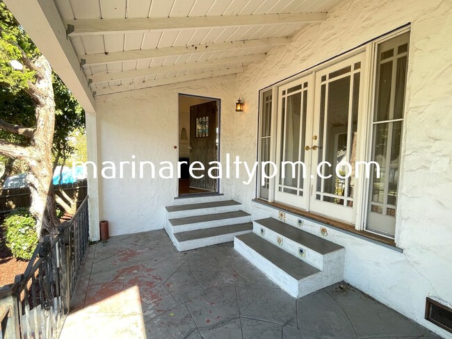 Building Photo - Coming Soon! Charming 3 bedroom, 2 bathroom home located in the Vista area near Vallejo High School