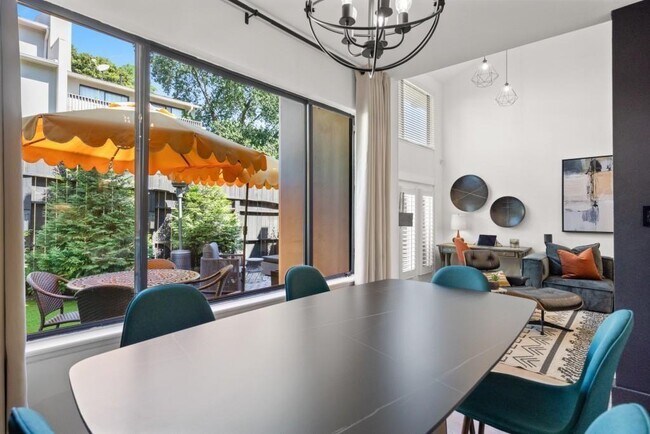 Building Photo - 3 Gilbert Trail NE