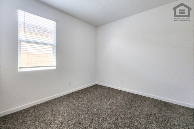 Building Photo - 3Bed/2Bath House in Maricopa! Move-In Ready on 09/10/2026!