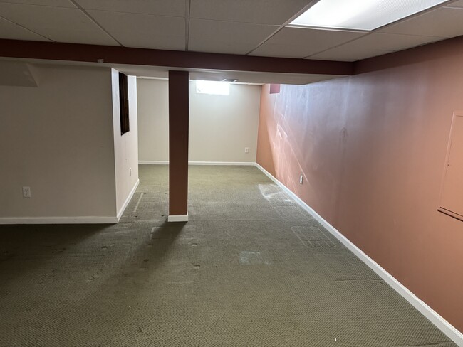 Building Photo - 49 Harvard Rd