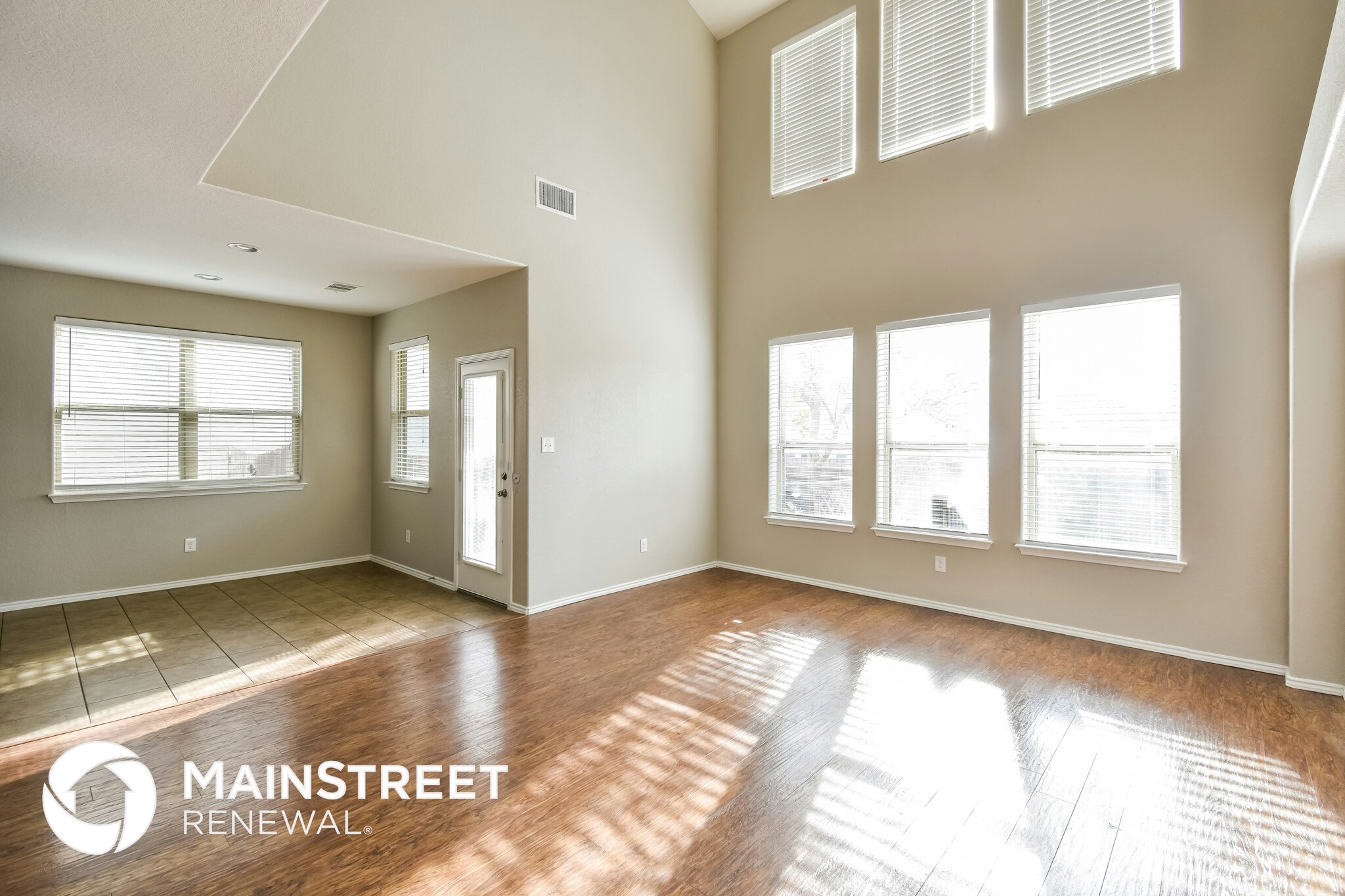 Building Photo - 117 Enchanted View