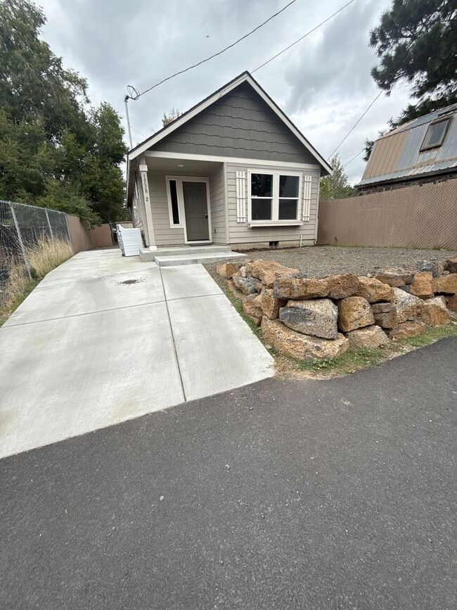 Building Photo - fif1538