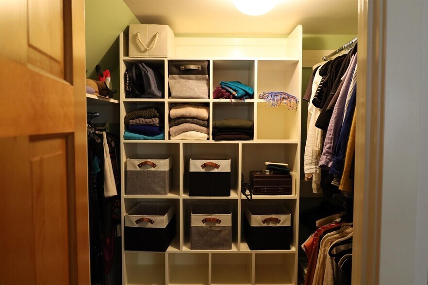 Building Photo - 2613 NH-25A