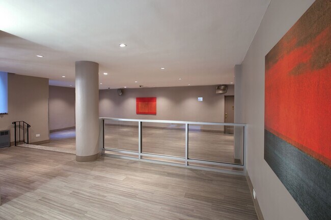 Building Photo - 102-45 62nd Rd