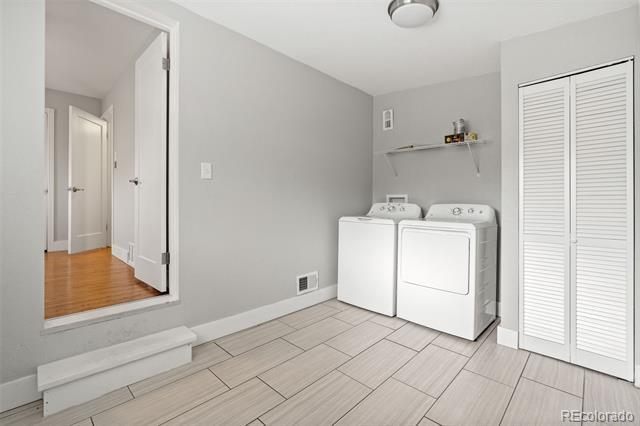 Building Photo - 1743 Wabash St