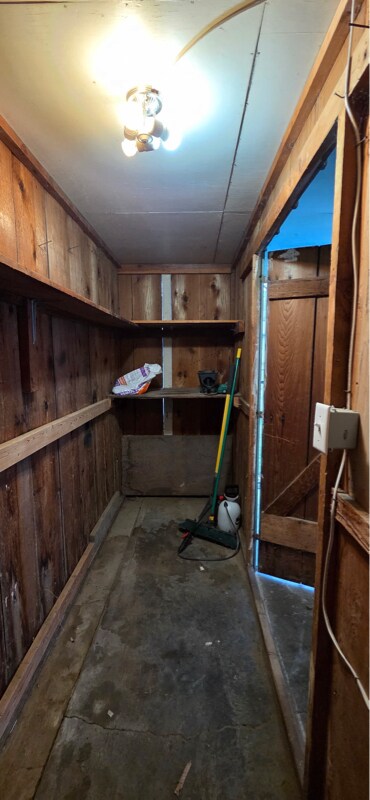 Building Photo - 804 W Cherry Ave