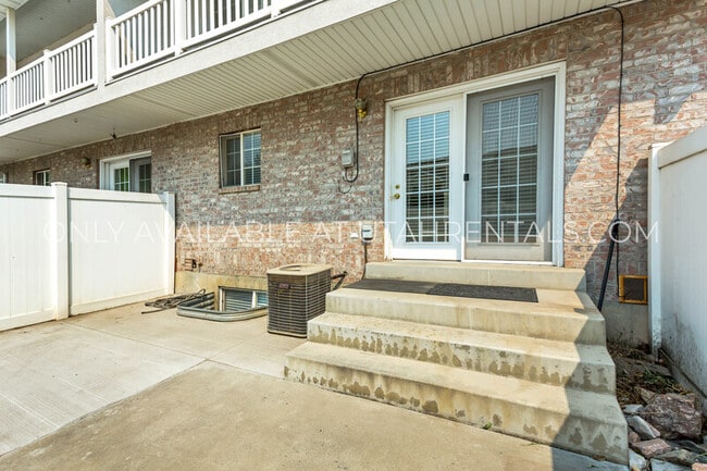 Building Photo - 1343 S 1370 E