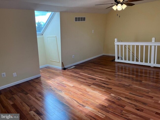 Building Photo - 204 Clover Hill Ct