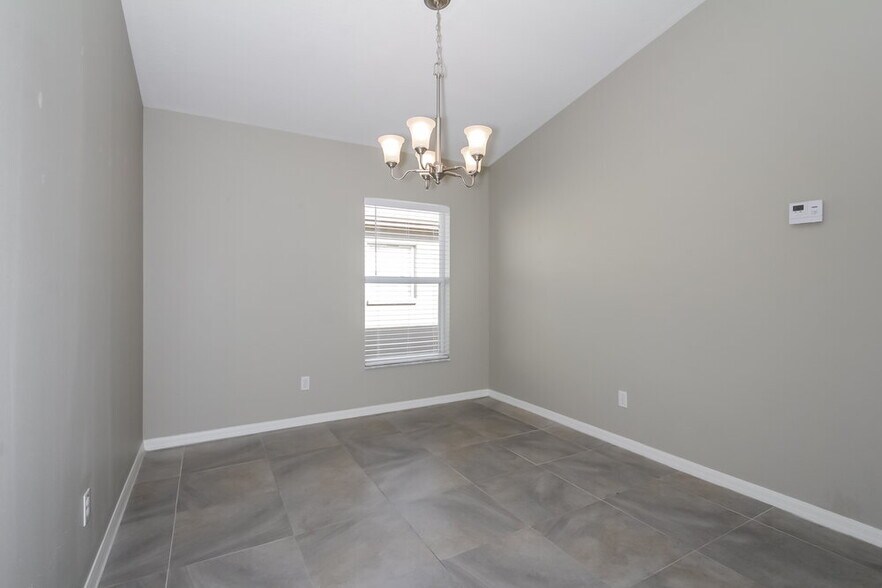 Building Photo - 11210 Summer Star Dr