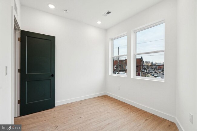 Building Photo - 4181 Mantua Ave