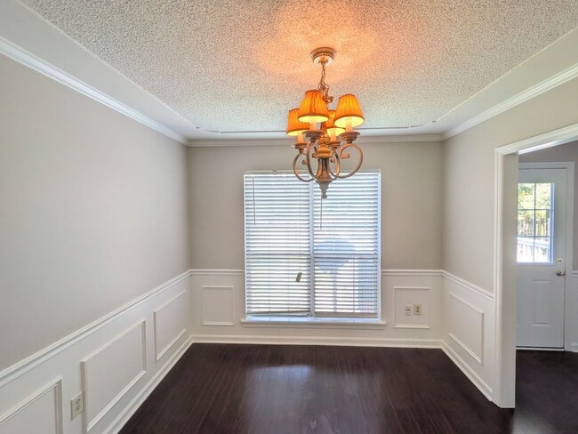 Building Photo - 531 Blue Ridge Crossing