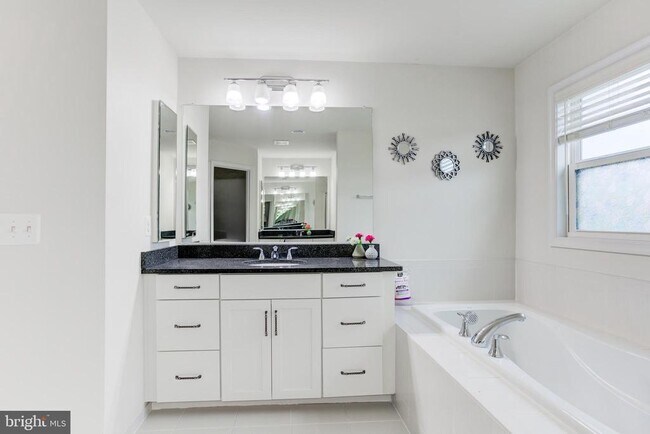 Building Photo - 22800 Bubbling Brook Dr